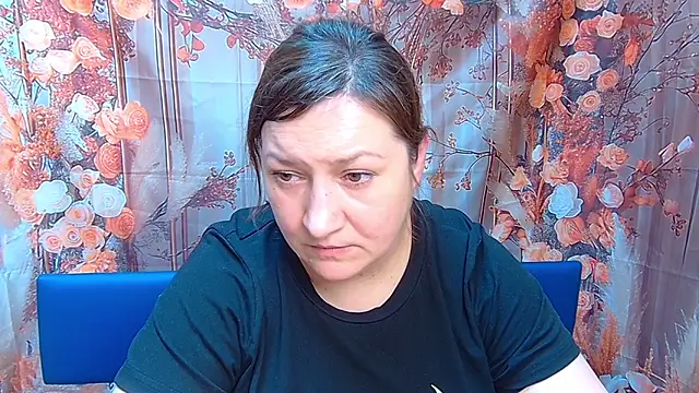 NadinForest online show from December 1, 2025, 12:32 pm