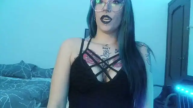 blackrose1997 online show from April 6, 2026, 10:49 am