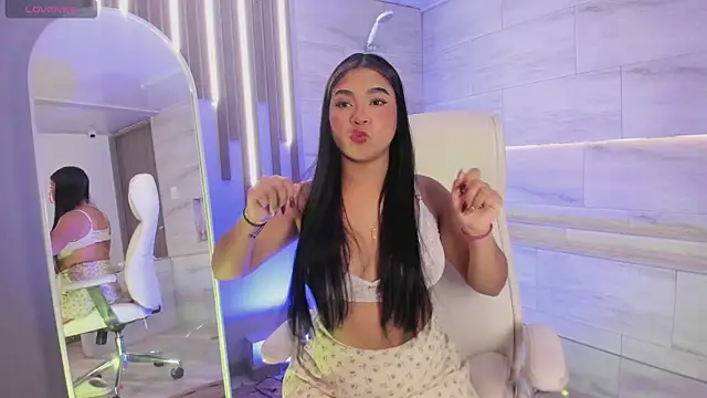 Mylarossi online show from February 5, 2026, 3:49 pm