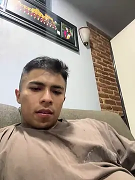 Abramfffj online show from May 26, 2026, 5:03 am