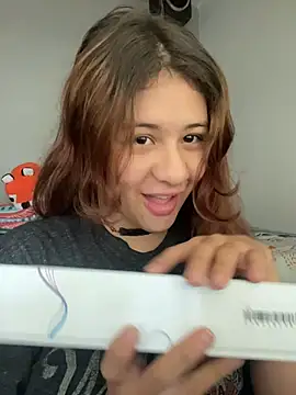 dakota021 online show from April 21, 2026, 5:50 pm