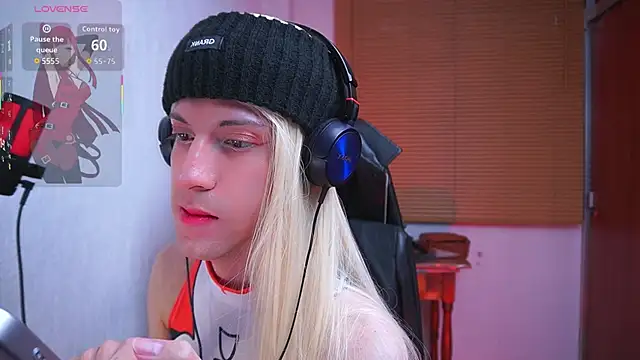 Asami y online show from March 10, 2026, 9:20 pm