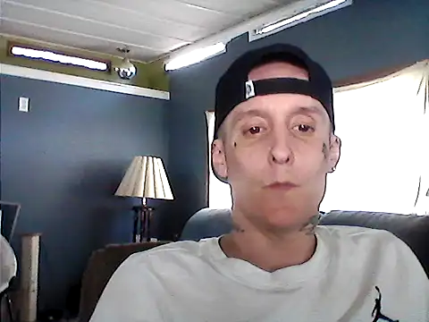 Snapshot of lottatoxicshyt chatting on May 27, 2026, 2:25 pm lottatoxicshyt online show from May 27, 2026, 2:25 pm