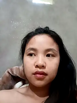 Pretty-haert online show from April 6, 2026, 11:38 pm