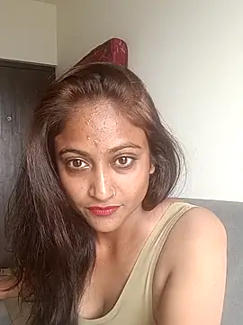 Snapshot of dusky_diva_d chatting on February 4, 2026, 10:32 am dusky diva d online show from February 4, 2026, 10:32 am