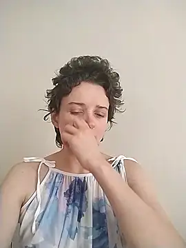 Amy01112 online show from May 31, 2026, 1:18 pm