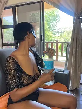 Fancy Face28 online show from February 12, 2026, 9:04 am