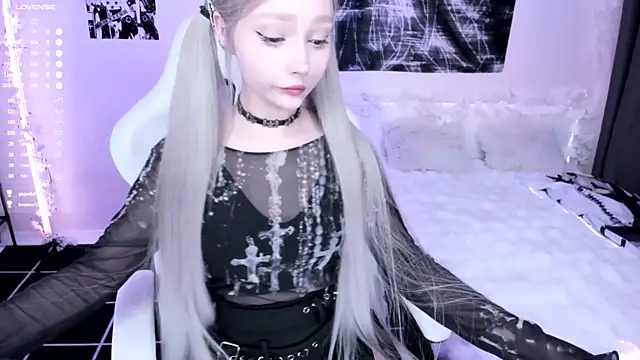 lyric4 online show from April 6, 2026, 3:59 am