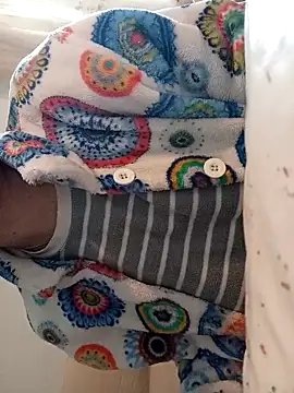 Snapshot of gatitachula93 chatting on February 11, 2026, 1:49 pm gatitachula93 online show from February 11, 2026, 1:49 pm