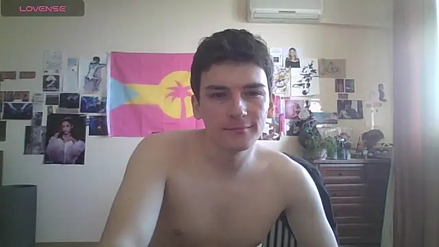 leo cutie online show from March 8, 2026, 7:56 am