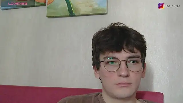 leo cutie online show from May 16, 2026, 6:32 am