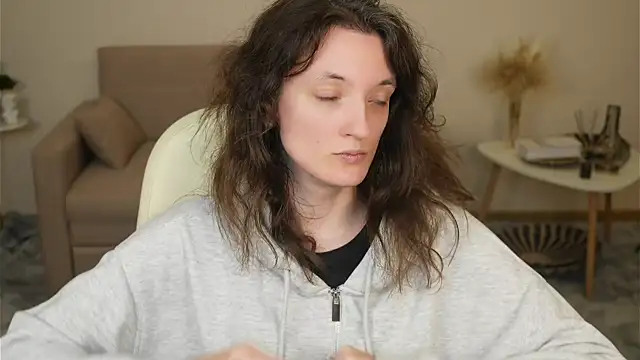 Snapshot of TameraNiedermeyer chatting on December 3, 2025, 1:31 pm TameraNiedermeyer online show from December 3, 2025, 1:31 pm