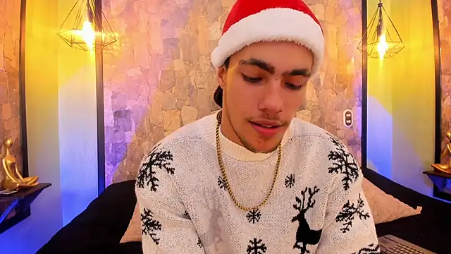 Snapshot of PatrickS25 chatting on December 2, 2025, 4:51 am PatrickS25 online show from December 2, 2025, 4:51 am