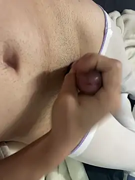 heterocurioso2004 online show from December 2, 2025, 10:49 pm