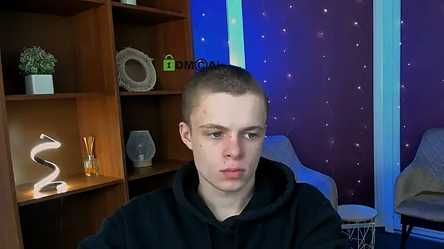 veldi to online show from December 15, 2025, 2:32 pm