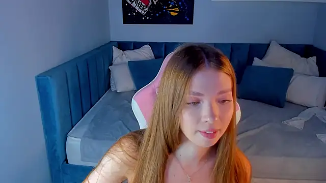 Snapshot of Tessa_Sunn chatting on July 2, 2026, 3:23 am Tessa Sunn online show from July 2, 2026, 3:23 am