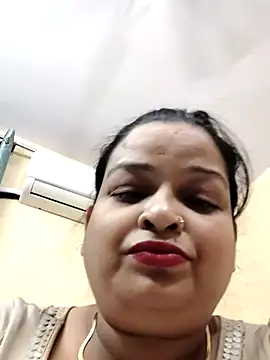 Snapshot of Sexey-Model21 chatting on May 25, 2026, 5:41 pm Sexey-Model21 online show from May 25, 2026, 5:41 pm