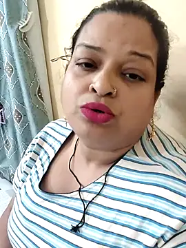 Snapshot of Sexey-Model21 chatting on May 29, 2026, 3:21 pm Sexey-Model21 online show from May 29, 2026, 3:21 pm