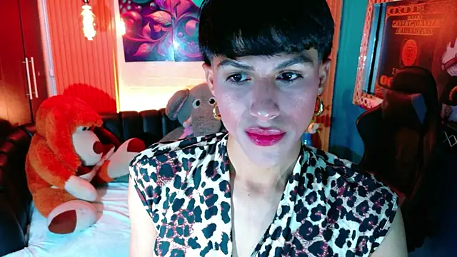 Snapshot of StormLuxX chatting on May 3, 2026, 2:50 am StormLuxX online show from May 3, 2026, 2:50 am