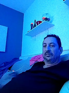 Snapshot of FocussedFreckle chatting on December 3, 2025, 12:29 am FocussedFreckle online show from December 3, 2025, 12:29 am