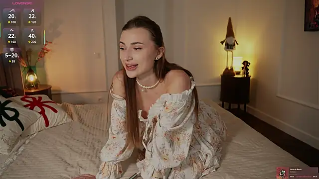 aestheticsdelya online show from December 3, 2025, 4:49 pm