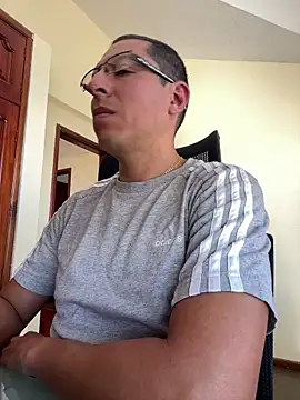 Snapshot of Tu_Principe_Azul36 chatting on June 17, 2026, 1:34 pm Tu Principe Azul36 online show from June 17, 2026, 1:34 pm