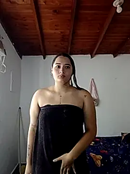 Angelina Miller online show from December 2, 2025, 4:24 pm