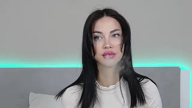 RachaelMils online show from March 6, 2026, 4:09 am