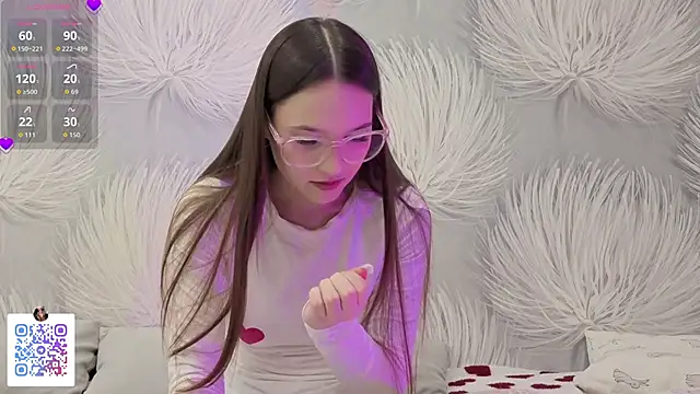 Harlybaby 2007 online show from February 4, 2026, 8:14 pm