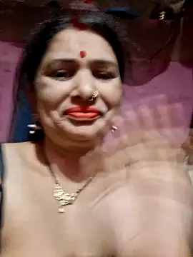 Snapshot of Your-shreya143 chatting on May 9, 2026, 7:52 pm Your-shreya143 online show from May 9, 2026, 7:52 pm