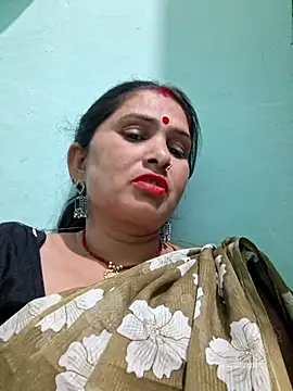 Snapshot of Your-shreya143 chatting on June 2, 2026, 11:23 am Your-shreya143 online show from June 2, 2026, 11:23 am