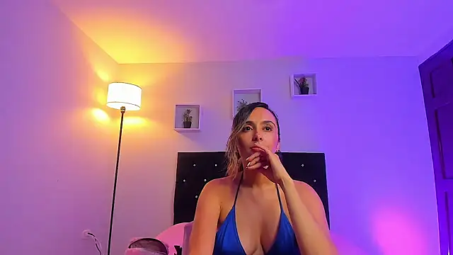 Victoria Rose  online show from April 2, 2026, 4:59 pm