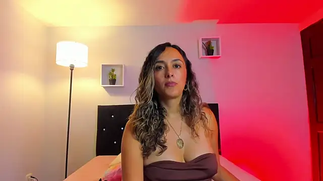 Snapshot of Victoria_Rose_ chatting on May 11, 2026, 4:04 pm Victoria Rose online show from May 11, 2026, 4:04 pm