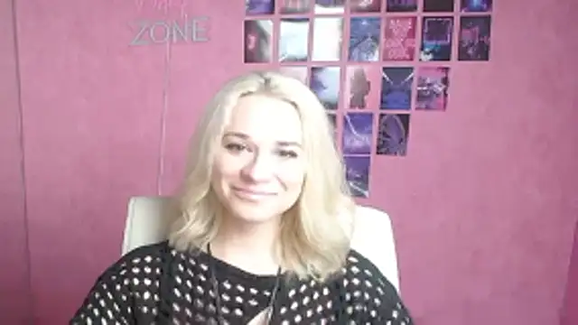 Melodie Aster online show from April 1, 2026, 5:32 pm