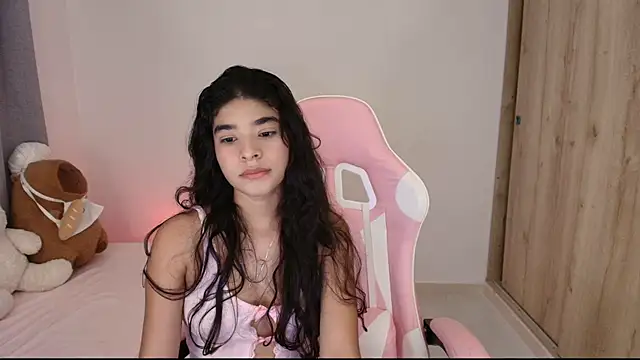 phia carter online show from May 25, 2026, 1:11 am