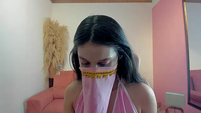 AdrianaTorres  online show from April 23, 2026, 7:38 pm