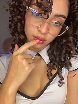 Snapshot of Anne_Wyntheris chatting on March 3, 2026, 3:45 am Anne Wyntheris online show from March 3, 2026, 3:45 am