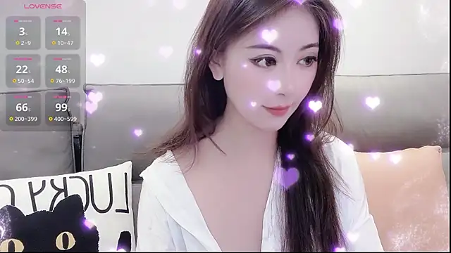 Lyly-zz online show from January 14, 2026, 12:16 am