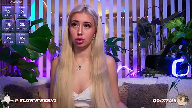 FlowweerGirl online show from February 22, 2026, 6:17 pm