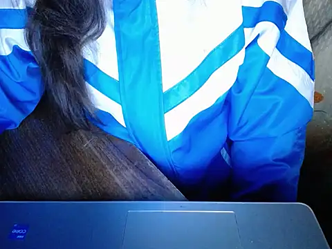 Snapshot of maian_love chatting on January 14, 2026, 7:41 pm maian love online show from January 14, 2026, 7:41 pm