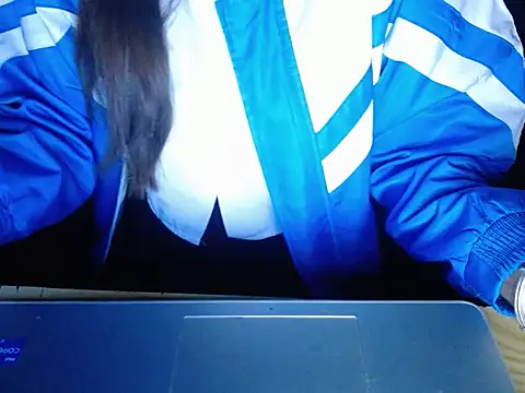 Snapshot of maian_love chatting on February 21, 2026, 7:37 pm maian love online show from February 21, 2026, 7:37 pm