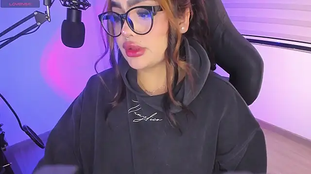 asheryn online show from February 12, 2026, 1:44 am