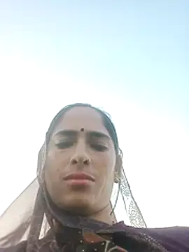 mayankahotxx online show from December 5, 2025, 11:08 am