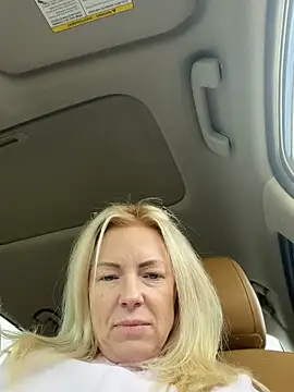 Snapshot of sinfulsara chatting on February 28, 2026, 3:46 pm sinfulsara online show from February 28, 2026, 3:46 pm