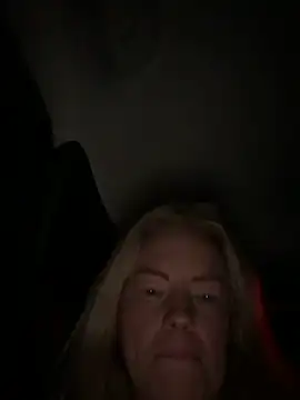 Snapshot of sinfulsara chatting on March 1, 2026, 6:04 am sinfulsara online show from March 1, 2026, 6:04 am