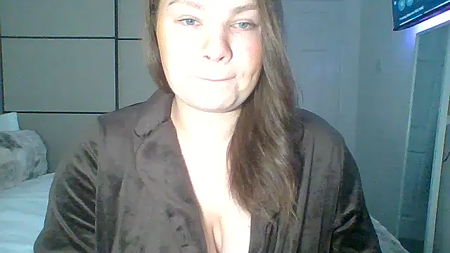 GEMMARMALADE online show from May 18, 2026, 6:19 am
