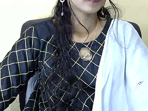 Snapshot of Shab_M chatting on February 11, 2026, 8:52 am Shab M online show from February 11, 2026, 8:52 am