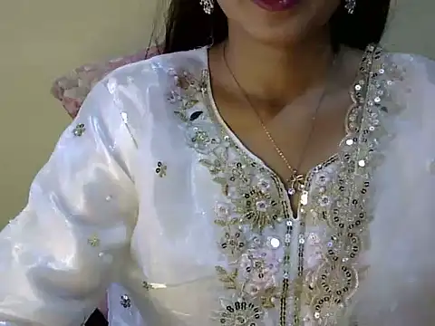 Snapshot of Shab_M chatting on May 15, 2026, 9:05 am Shab M online show from May 15, 2026, 9:05 am