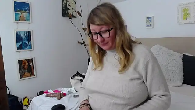 Snapshot of OlgaPavlova chatting on February 1, 2026, 12:26 pm OlgaPavlova online show from February 1, 2026, 12:26 pm