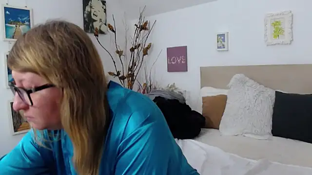 Snapshot of OlgaPavlova chatting on February 8, 2026, 2:09 pm OlgaPavlova online show from February 8, 2026, 2:09 pm